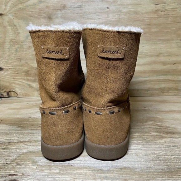 Sanuk Toasty Tails Women's Short Boots Size 10
Chestnut Faux Fur Warm Comfort - Picture 4 of 12